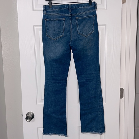 Free People Denim Jeans Women’s Size 28 Bootcut Blue Jeans with Frayed Hems - Picture 8 of 12